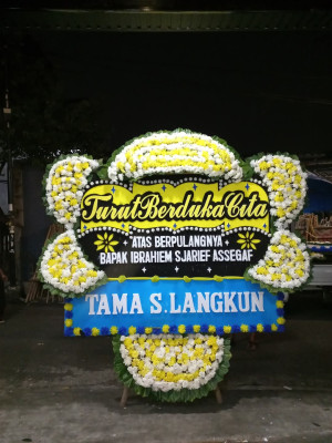 Papan Bunga Duka di Pujidadi